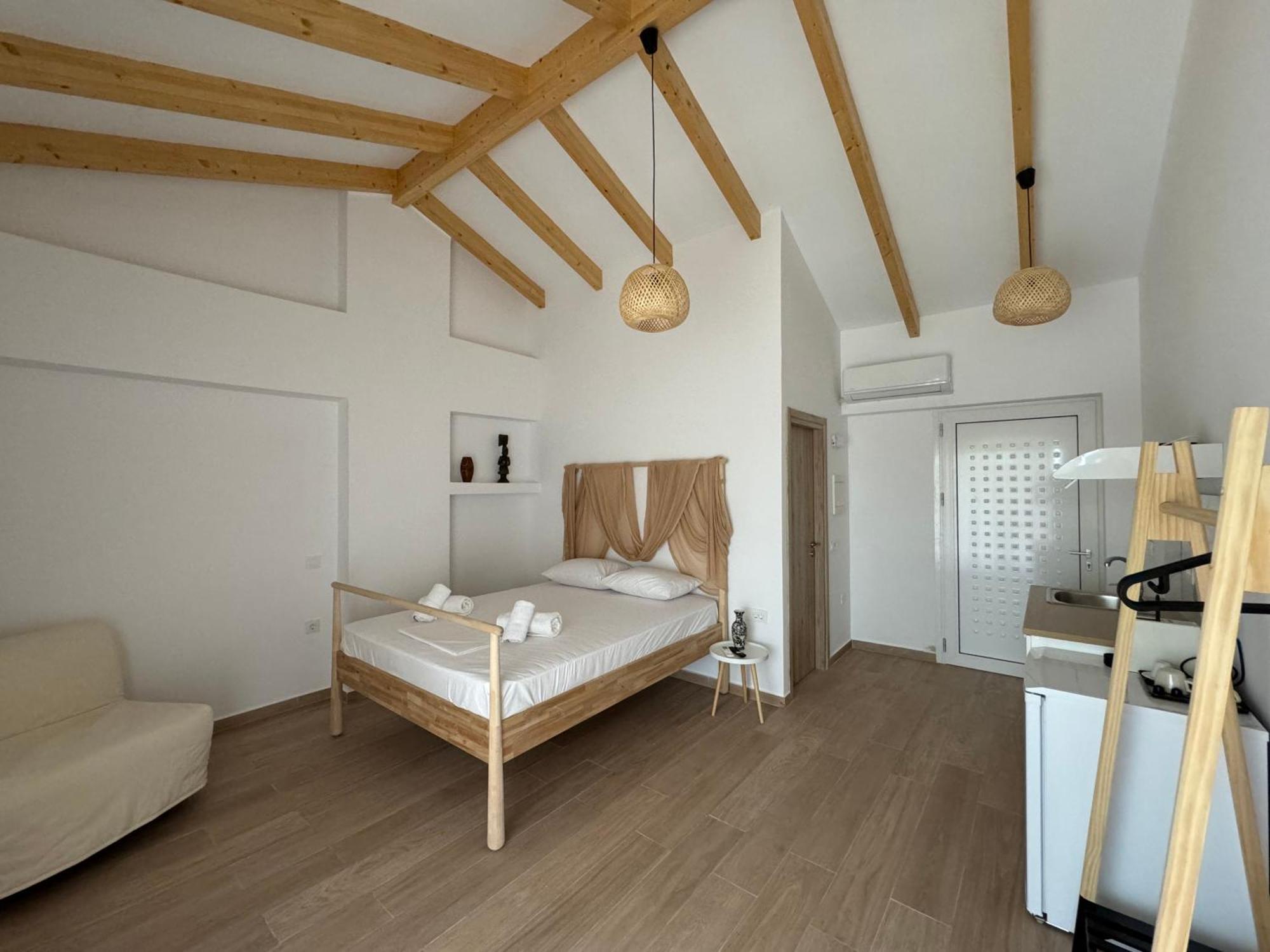 Nikludin Suites & Studios ラガナス エクステリア 写真